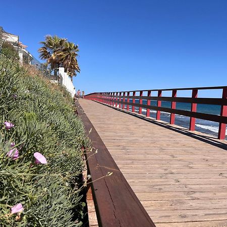 Studio On The Beach Front Apartment Malaga Exterior photo