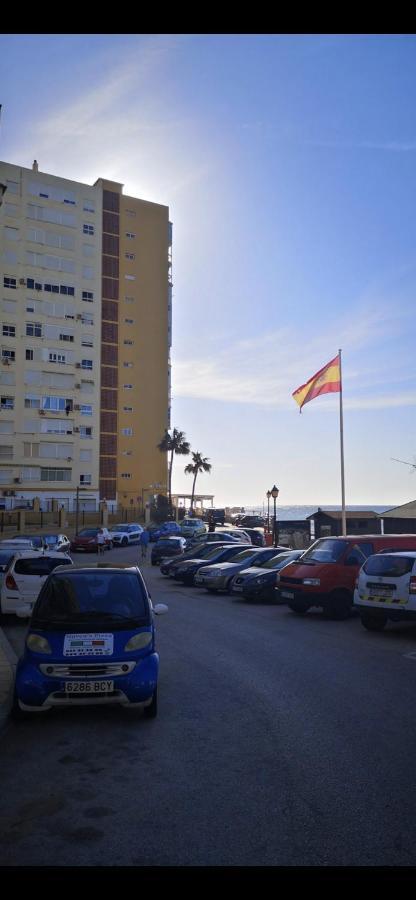 Studio On The Beach Front Apartment Malaga Exterior photo