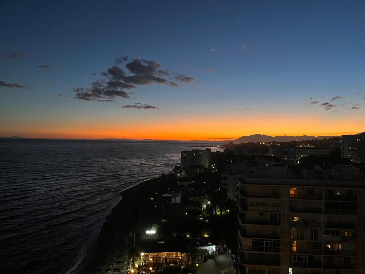 Studio On The Beach Front Apartment Malaga Exterior photo