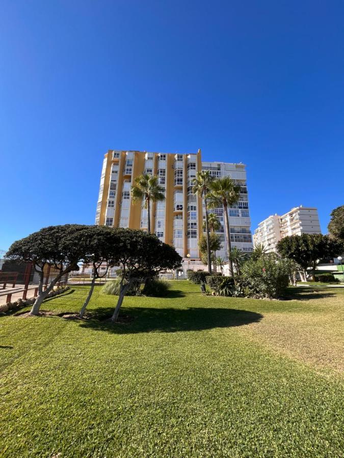 Studio On The Beach Front Apartment Malaga Exterior photo