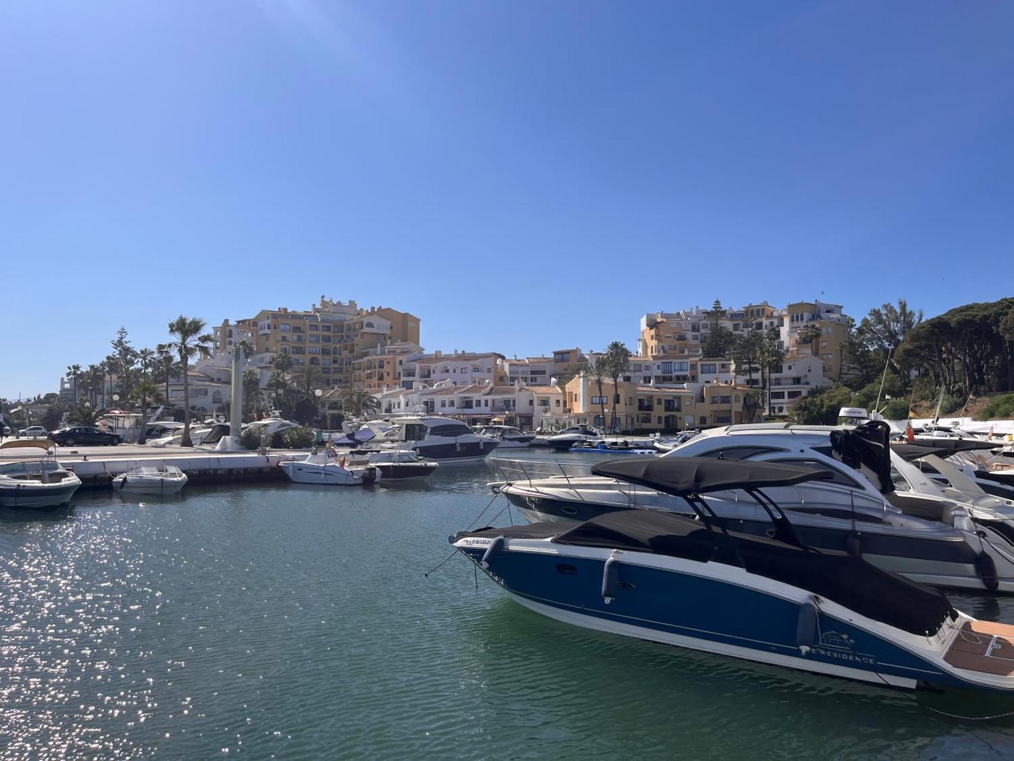 Studio On The Beach Front Malaga Exterior photo